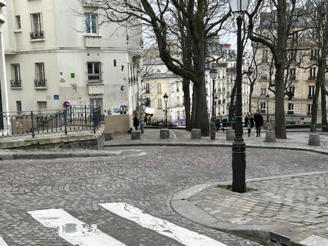 شقة Paris Sacre Coeur Montmartre Et Tour Eiffel, 8 People, المظهر الخارجي الصورة