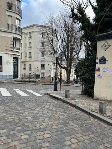 شقة Paris Sacre Coeur Montmartre Et Tour Eiffel, 8 People, المظهر الخارجي الصورة
